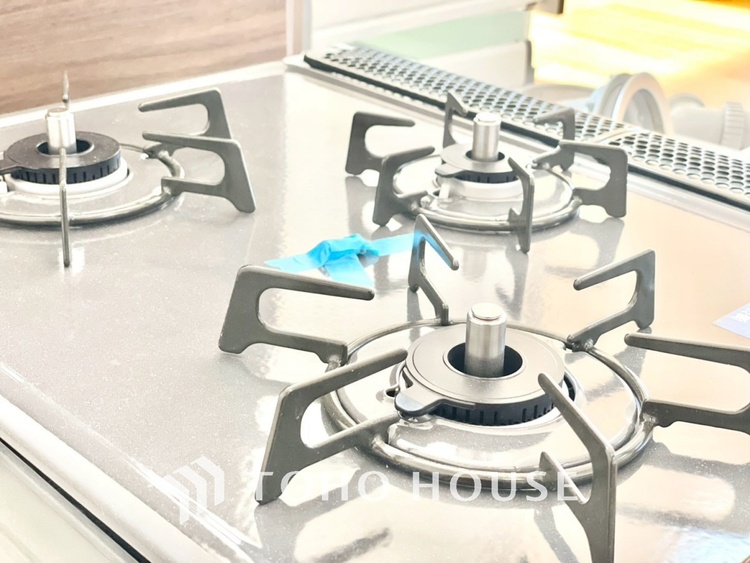 キッチン 【KITCHEN】◆家族のおはよう◆の声を笑顔で迎えてあげられるシステムキッチン。朝ごはんが楽しみでちょっと早起きしたくなるんです。