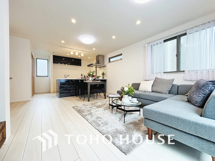 内装 ゆったりとくつろげる上質なリビングダイニング