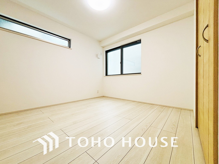 内装 シンプルですっきりとした室内は飽きのこない居心地の良い雰囲気