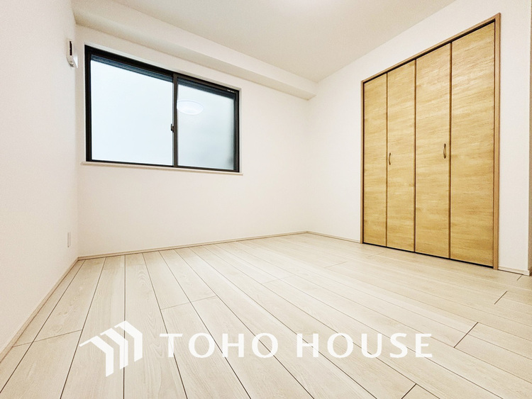 内装 感性を育むプライベートルームはシンプルでスマートな空間