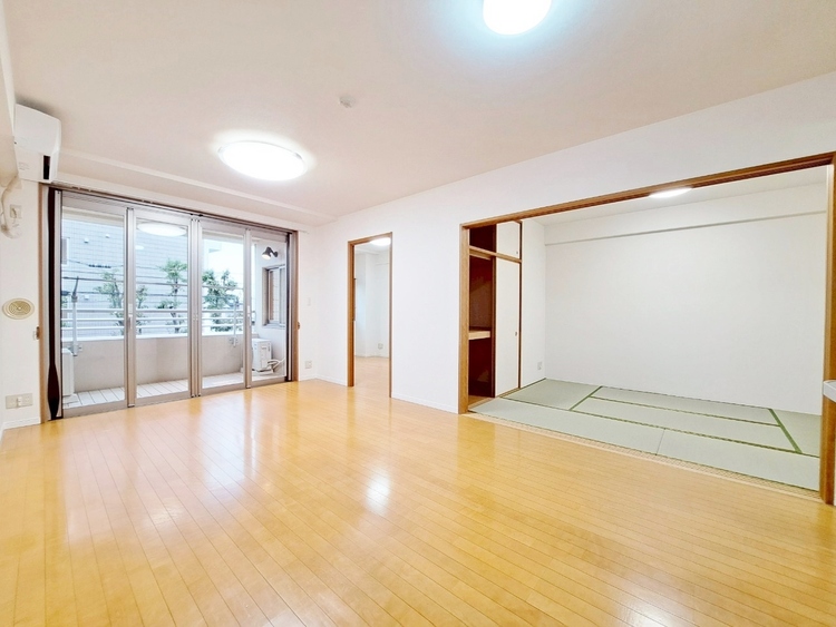 居間 豊かな居住性と、安心感を満たすクオリティが見事に調和した住空間。