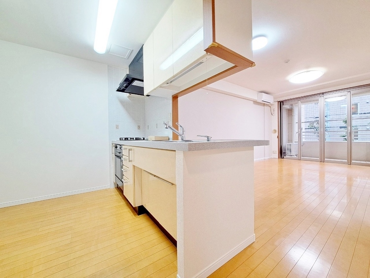 キッチン 洗練されたスタイリッシュなデザイン性と使いやすさを備えた仕様。