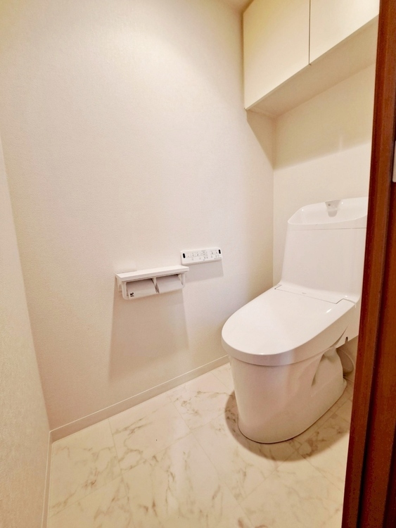 トイレ 暮らしの中のさりげないひとときの快適さにも、こだわりを、持って設備を配しております。