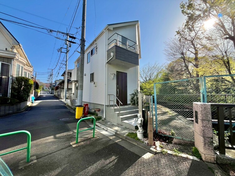 外観 豊かな居住性とクオリティが見事に調和した住空間は、住まうことの喜びを感じさせてくれます。