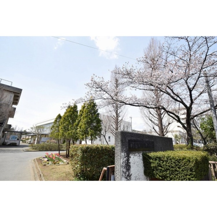 周辺 田中小学校(約610m)