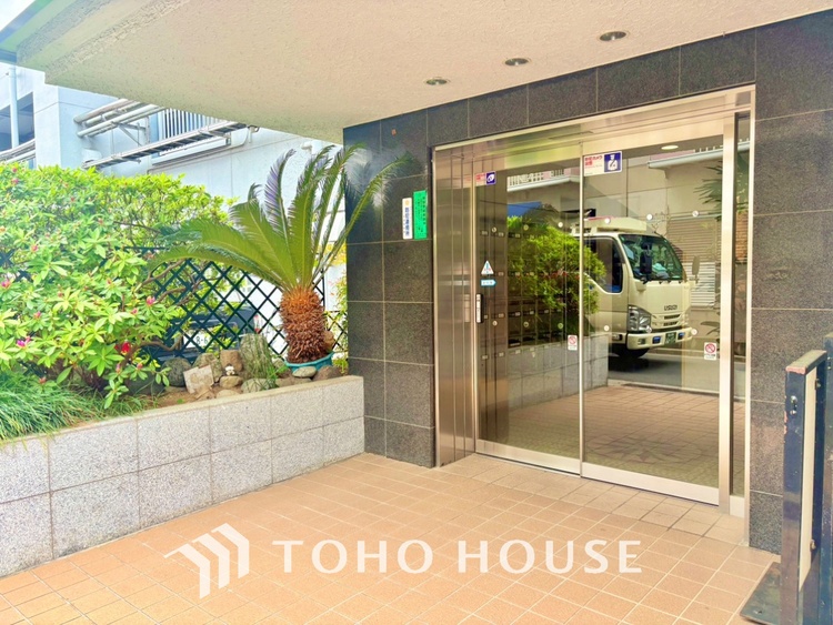 その他 【ENTRANCE】◆安心◆して歩ける。安心して家族の帰りを待てる。そんな安心を感じさせる住環境。