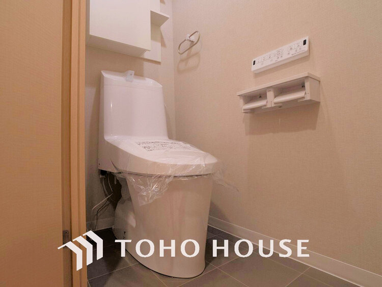 トイレ トイレには快適な温水洗浄便座付
