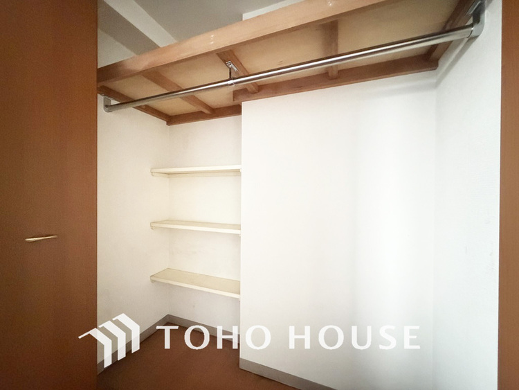 収納 居室　収納