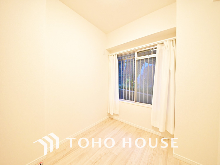 内装 シンプルですっきりとした室内は飽きのこない居心地の良い雰囲気です