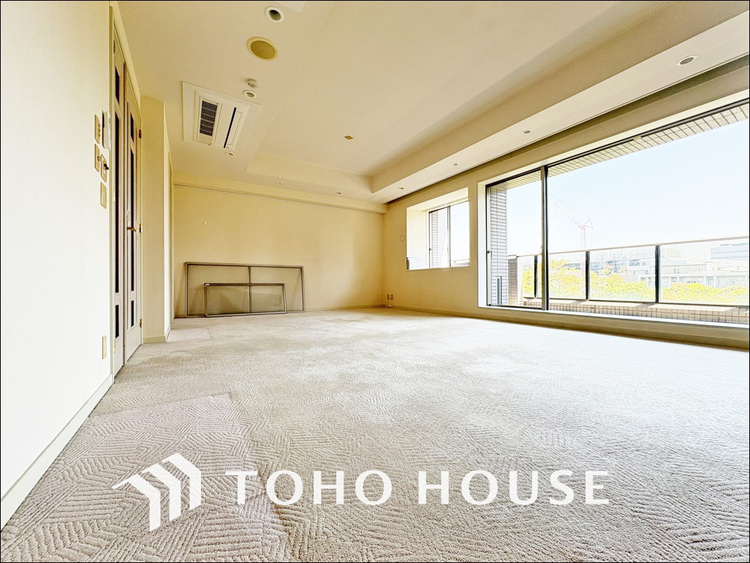 内装 ゆったりとくつろげる上質なリビングダイニング