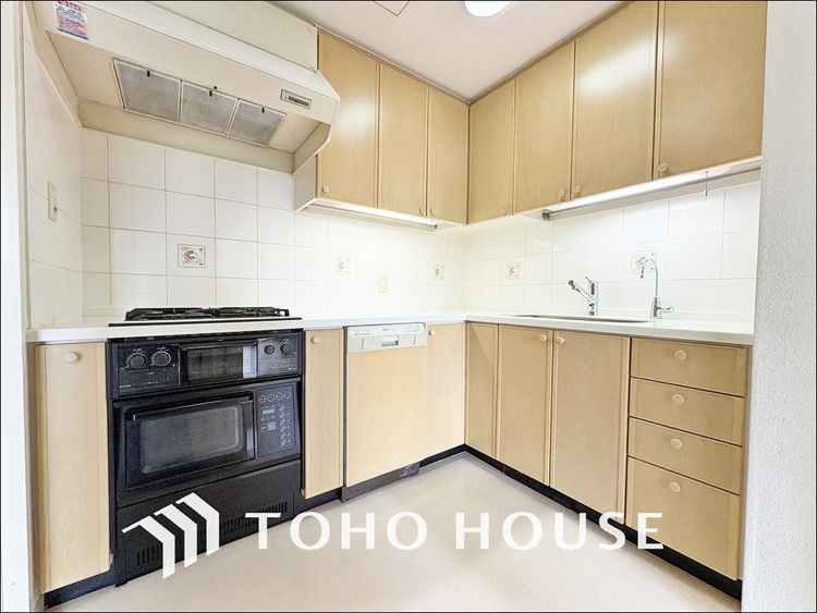 キッチン デザインと機能性を兼ね備えたシステムキッチン