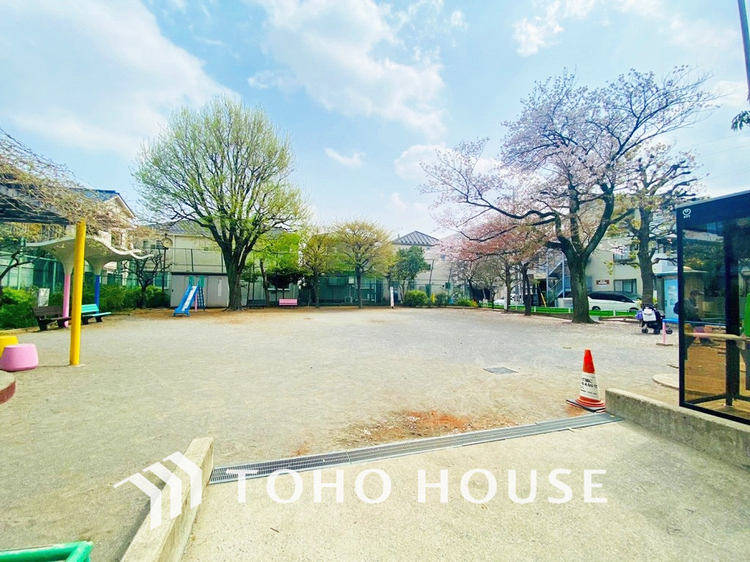 周辺 鵜の木三丁目中央児童公園　距離650ｍ