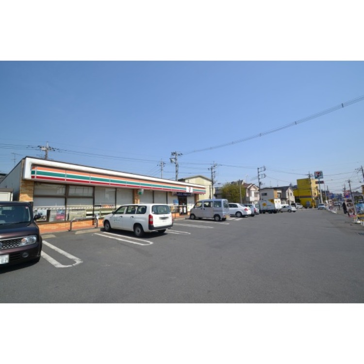 周辺 セブンイレブン所沢泉町店(約450m)