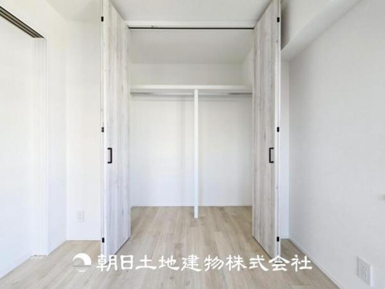 収納 【収納】部屋ごとに設けた収納は住みやすさへのこだわりがあります。シンプルで使いやすい収納スペース。