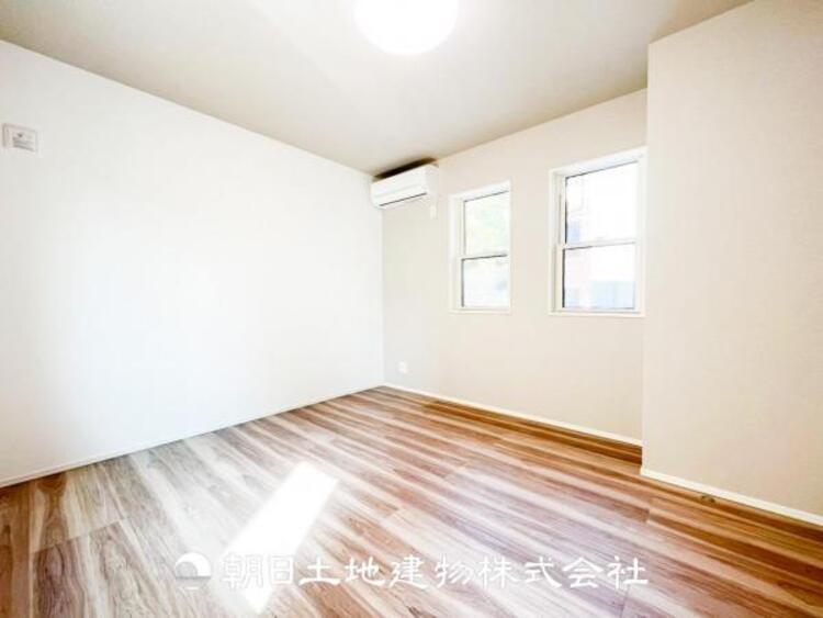 内装 趣味・感性で個性的に飾って頂けるようシンプルに仕上げてあります。