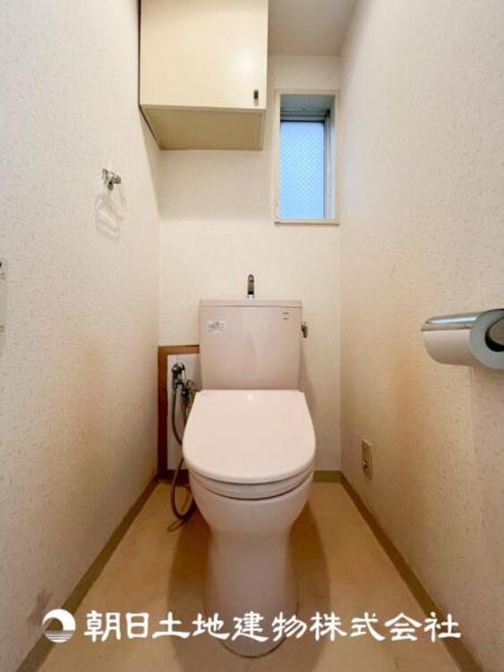 トイレ 【トイレ】大切な1人時間。寛ぎだけではない、快適な生活を送る為に必要なもの。毎日使う場所だから、より快適な空間に仕上げられています。