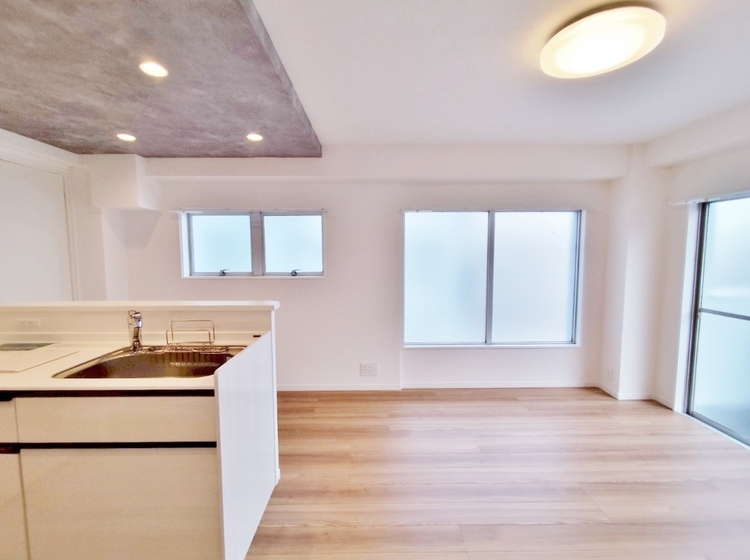 居間 過ごす時間が、たくさんの思い出として紡がれていく場所。