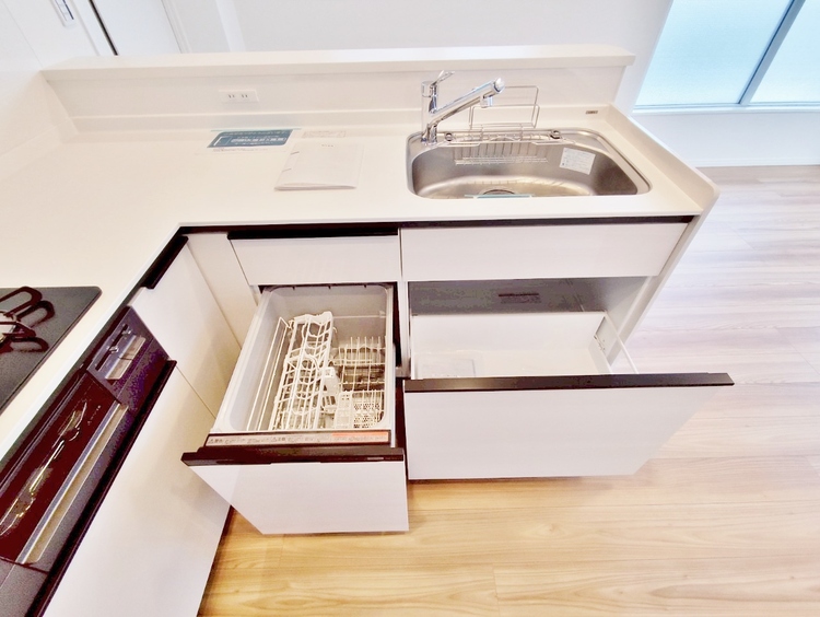 キッチン 洗練されたスタイリッシュなデザイン性と使いやすさを備えた仕様。