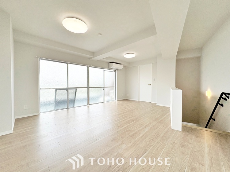 内装 【LIVING】◆Sunshine◆光が燦々と入り、いるだけで気持ちいい。「開放的でゆとりあるお部屋です。」