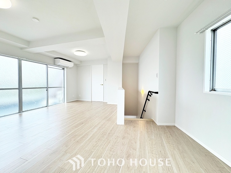 内装 【LIVING】◆simple is best◆無駄のない綺麗なつくりのリビングルームであなただけの暮らしを。