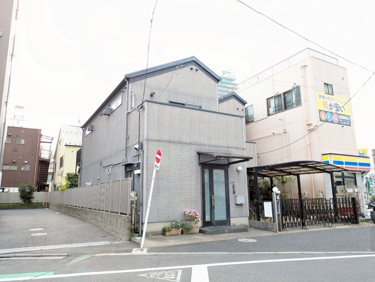 外観 ライフプランニングからローンまで、一貫してご説明させていただきます。お気軽にお問い合わせくださいませ。