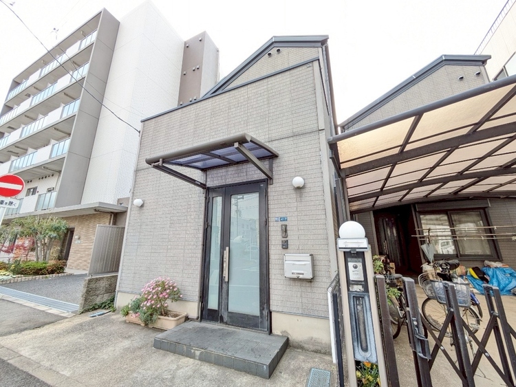 外観 現地に足をお運びいただいた際には、周辺散策などをお勧めいたします。