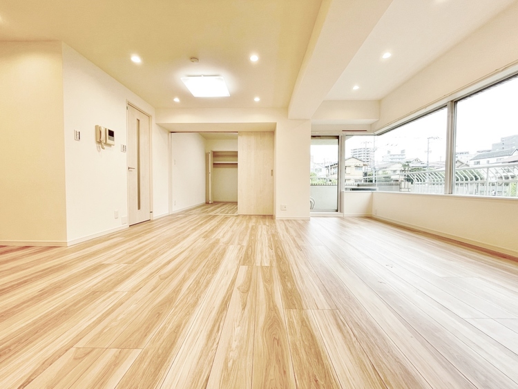 居間 豊かな居住性と、安心感を満たすクオリティが見事に調和した住空間。