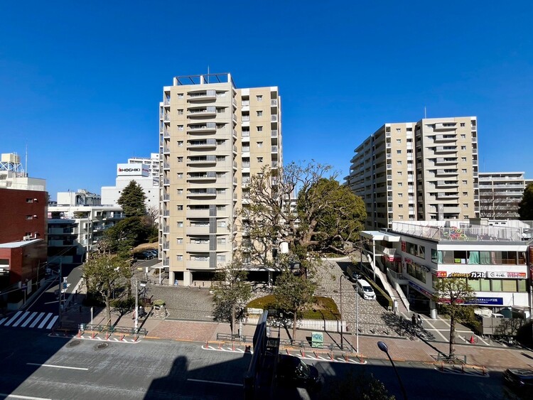 その他 眺望や窓からの景色が良いと、家で過ごす時間も快適です。