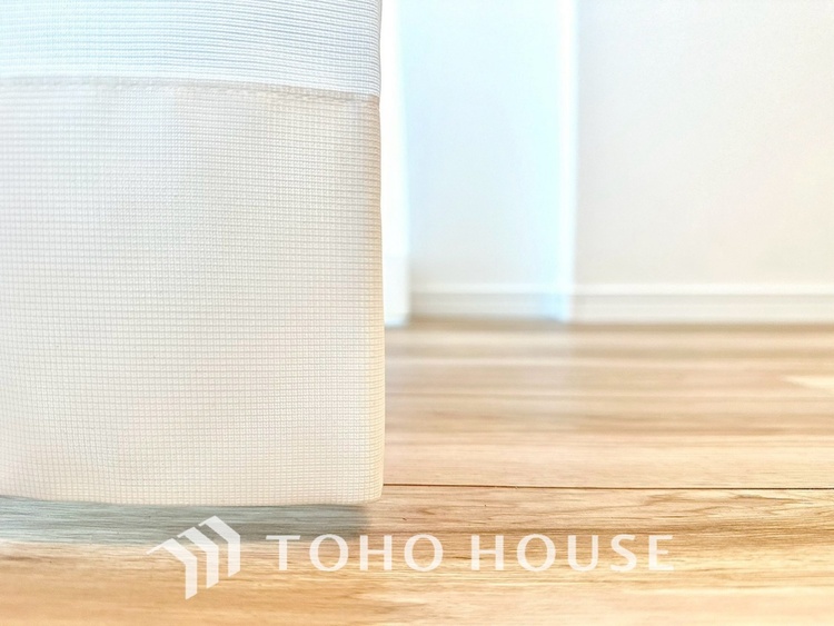 内装 ◆眩い◆光が燦々と入り、家族の笑顔を照らす。「いつまでも続いて」と願う夢のような毎日がここにある。