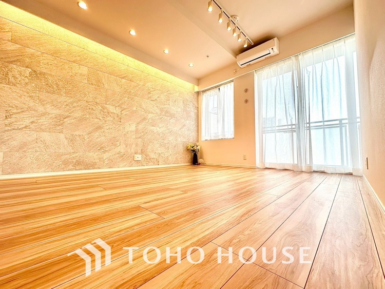 内装 ◆Sunshine◆光が燦々と入り、いるだけで気持ちいい。「開放的でゆとりあるお部屋です。」