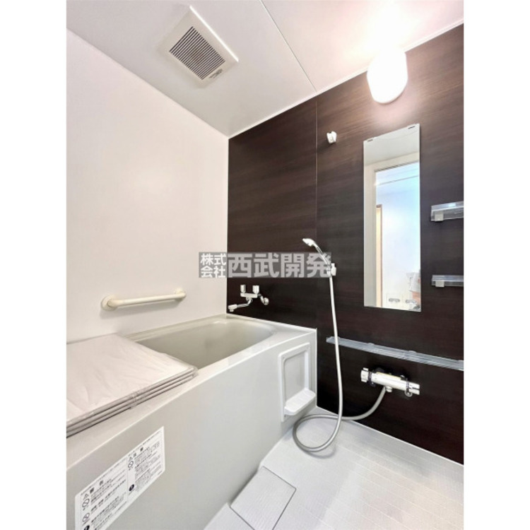 風呂 1日の疲れをゆっくり癒すバスルームです。