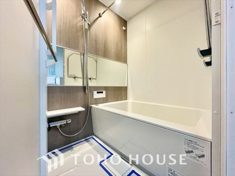 風呂 【BATHROOM】◆プライベートな空間◆simpleだからrelaxできるんです。こころもからだもキレイさっぱり。