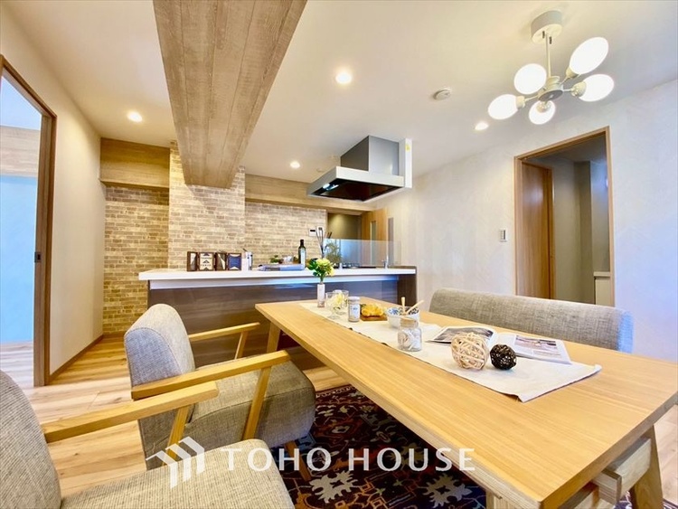 内装 【LIVING】◆Sunshine◆光が燦々と入り、いるだけで気持ちいい。「開放的でゆとりあるお部屋です。」