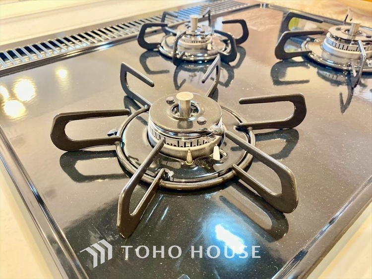 キッチン 【KITCHEN】◆家族のおはよう◆の声を笑顔で迎えてあげられるシステムキッチン。朝ごはんが楽しみでちょっと早起きしたくなるんです。