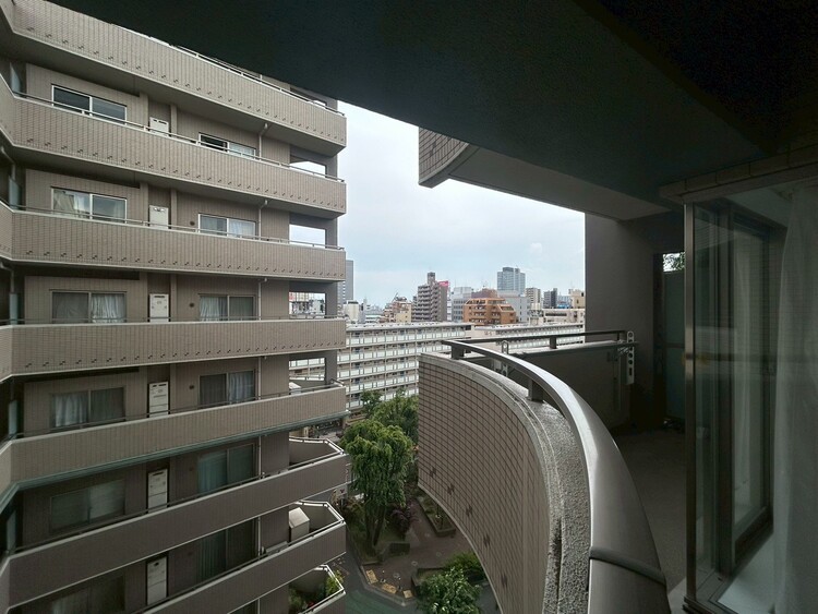 その他 眺望や窓からの景色が良いと、家で過ごす時間も快適です。