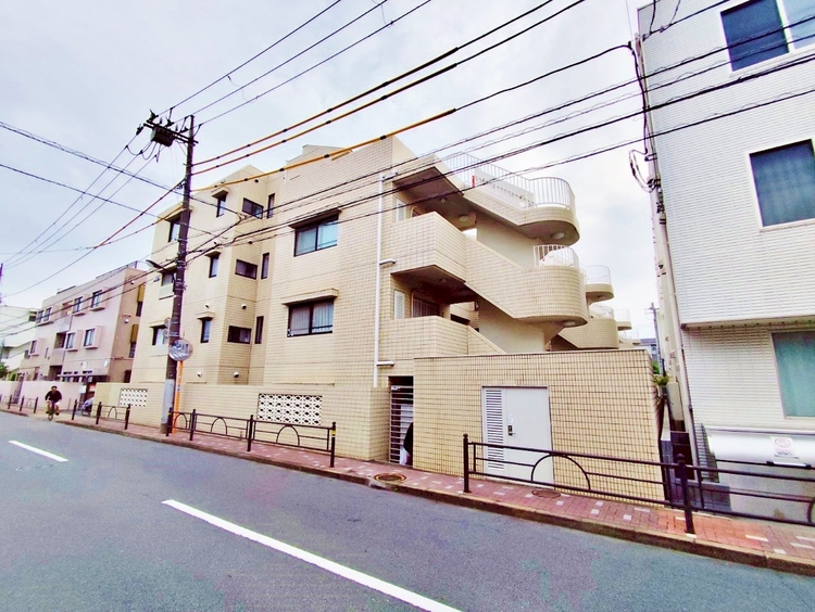 外観 資料には掲載していない情報が、現地にはたくさんあります。是非一度、現地をご確認ください。