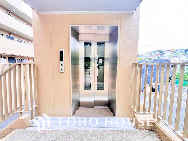 その他 エレベーターもあるので荷物が多くなっても安心です