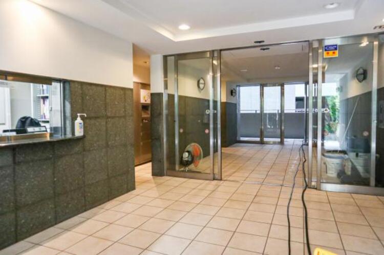 その他 ロビーは、まさに顔となる場所。シンプルながらも格調高い雰囲気を漂わせて上質な空間。