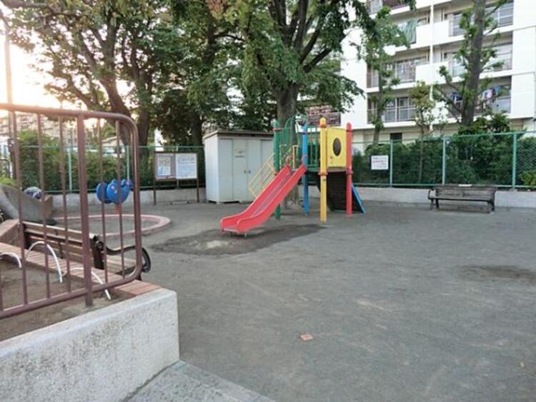 周辺 東寺尾五丁目公園　165ｍ