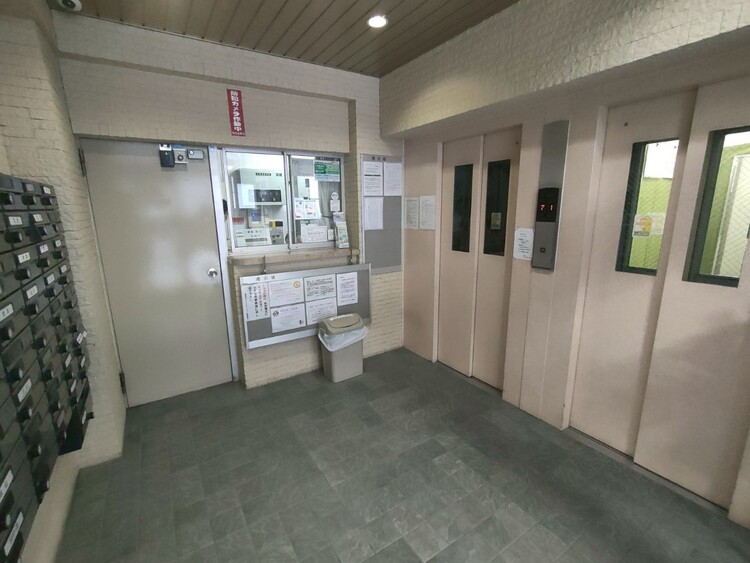 その他 館内は静寂な中が保たれており、管理が行き届いている印象を受けました。