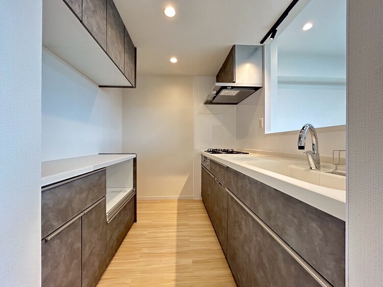 その他 開放感のあるキッチンスペース。調理をしながら、会話も弾みそうですね。