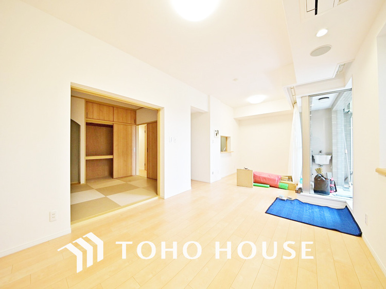 内装 ゆったりとくつろげる上質なリビングダイニング