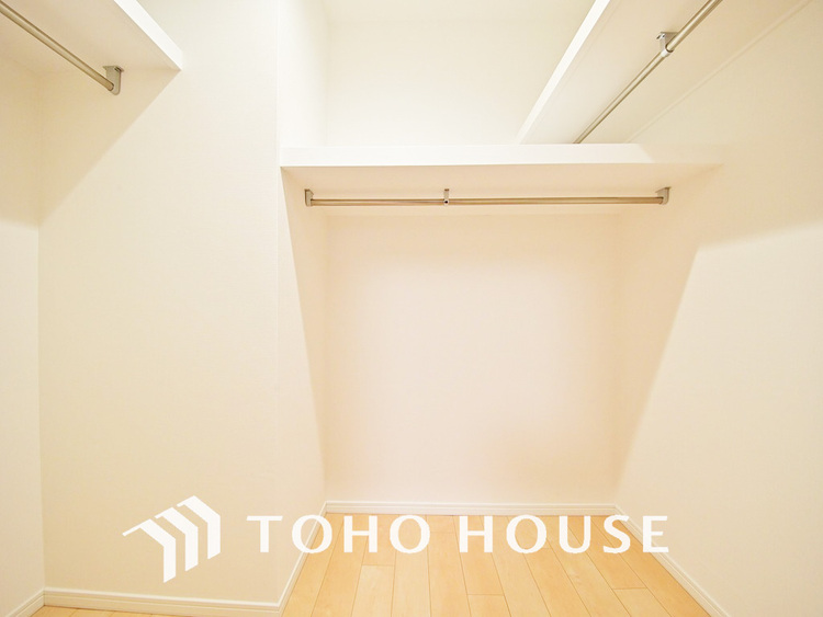 収納 沢山のお洋服を綺麗に収納できる「ウォークインクローゼット」