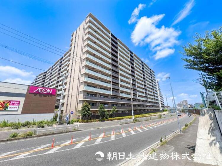 外観 【外観・立地】時間のゆとりと空間、暖かな陽光がもたらす光と風を独占してください。ここから新しい暮らしが始まります。