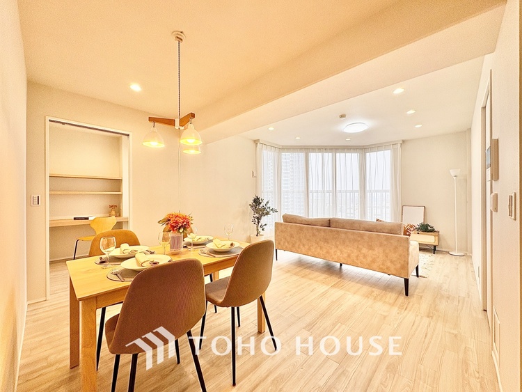 内装 【Green orchestra】◆緑の匂いに誘われて◆目を閉じれば深緑の香り。五感を研ぎ澄まし、日々の疲れを心から癒してくれる。深呼吸するほどに爽やかな薫りたち込める新緑にそと微笑む私達。