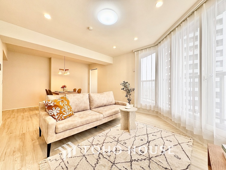 内装 【Green orchestra】◆緑の匂いに誘われて◆目を閉じれば深緑の香り。五感を研ぎ澄まし、日々の疲れを心から癒してくれる。深呼吸するほどに爽やかな薫りたち込める新緑にそと微笑む私達。