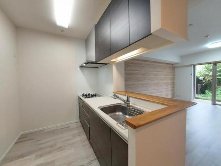 キッチン 家族とつながる、会話が弾む対面キッチン