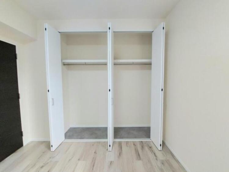 収納 大きなクローゼットでたっぷり収納できます