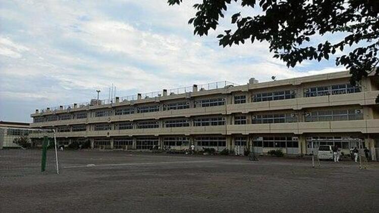 周辺 浦安市立美浜南小学校