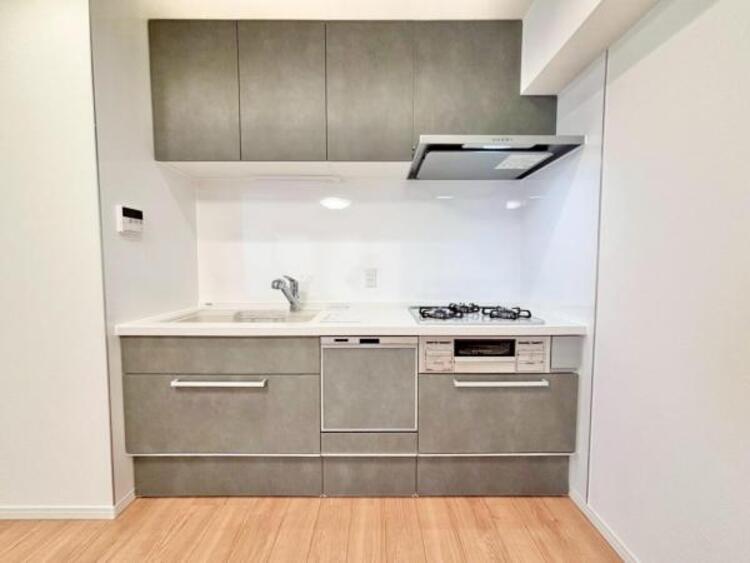 キッチン お気に入りのこの場所。いつもと変わらない週末のひととき。なんでもない朝の会話さえもとっておきの時間になります。